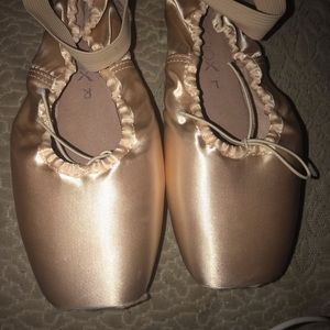 Capezio Kylee Pointe Shoes